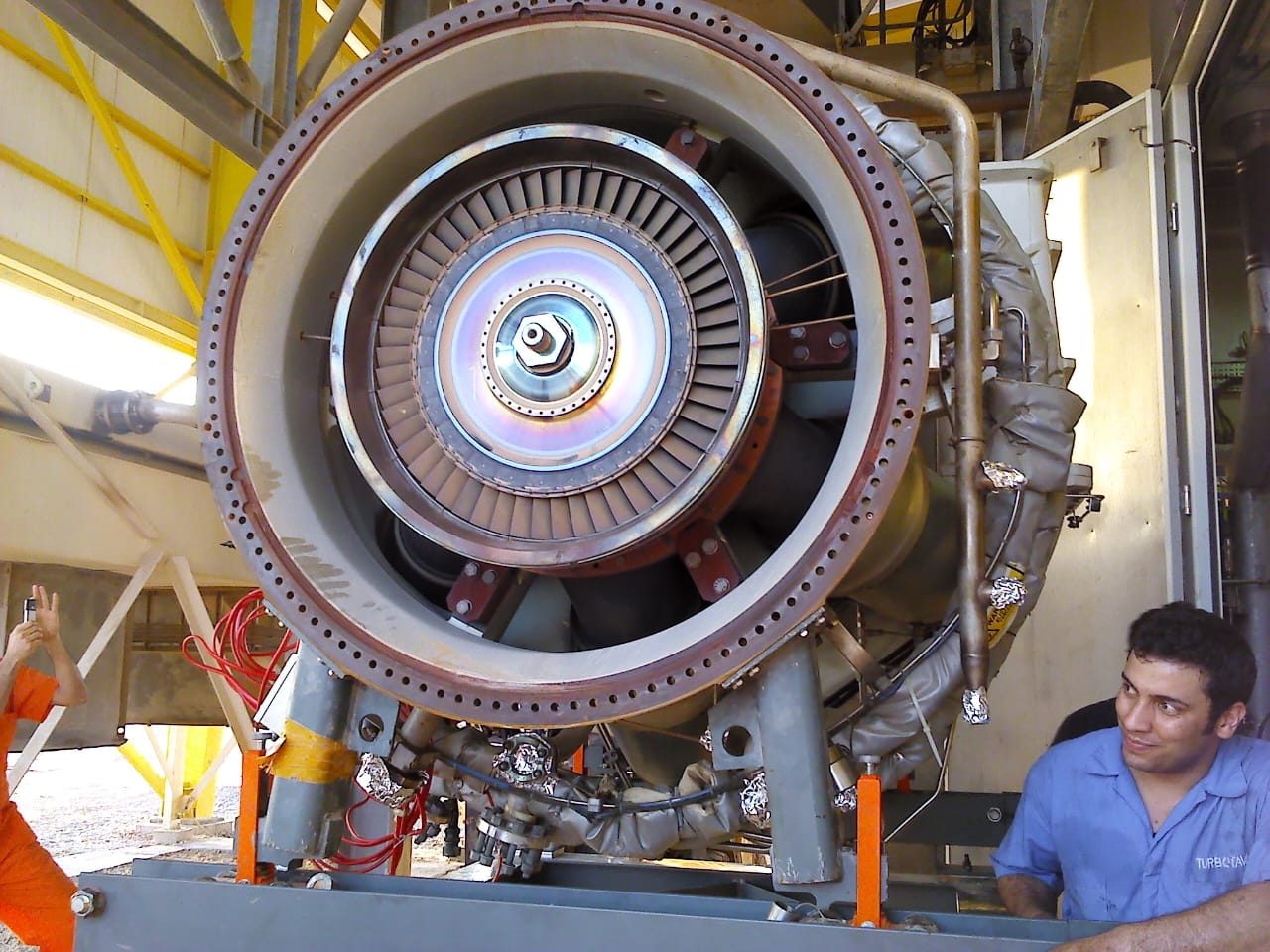 Siemens SGT gas turbine core with an open inlet